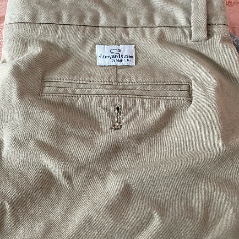 Men’s Vinyard Vines Everyday shorts-khaki